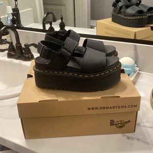 Like New Dr. Doc Martens Black Platform Voss Quad